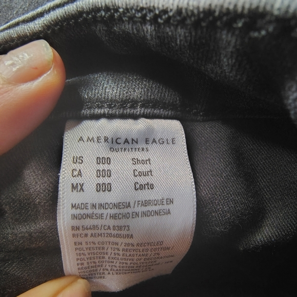 American Eagle Outfitters Black Jean Shorts - Picture 4 of 4